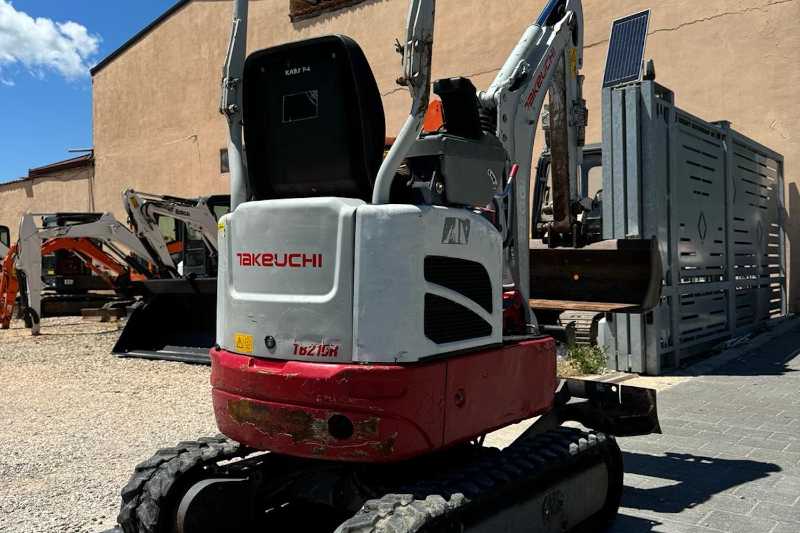 OmecoHub - Immagine TAKEUCHI TB210R